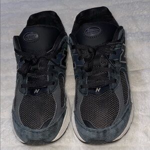 New Balance 2002 R Charcoal and Black Athletic Shoes